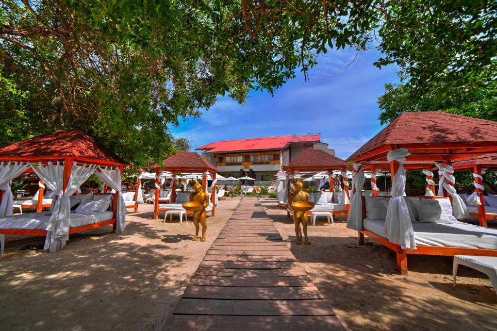 pao pao beach - Image 7